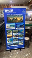 roll up standee 3×6